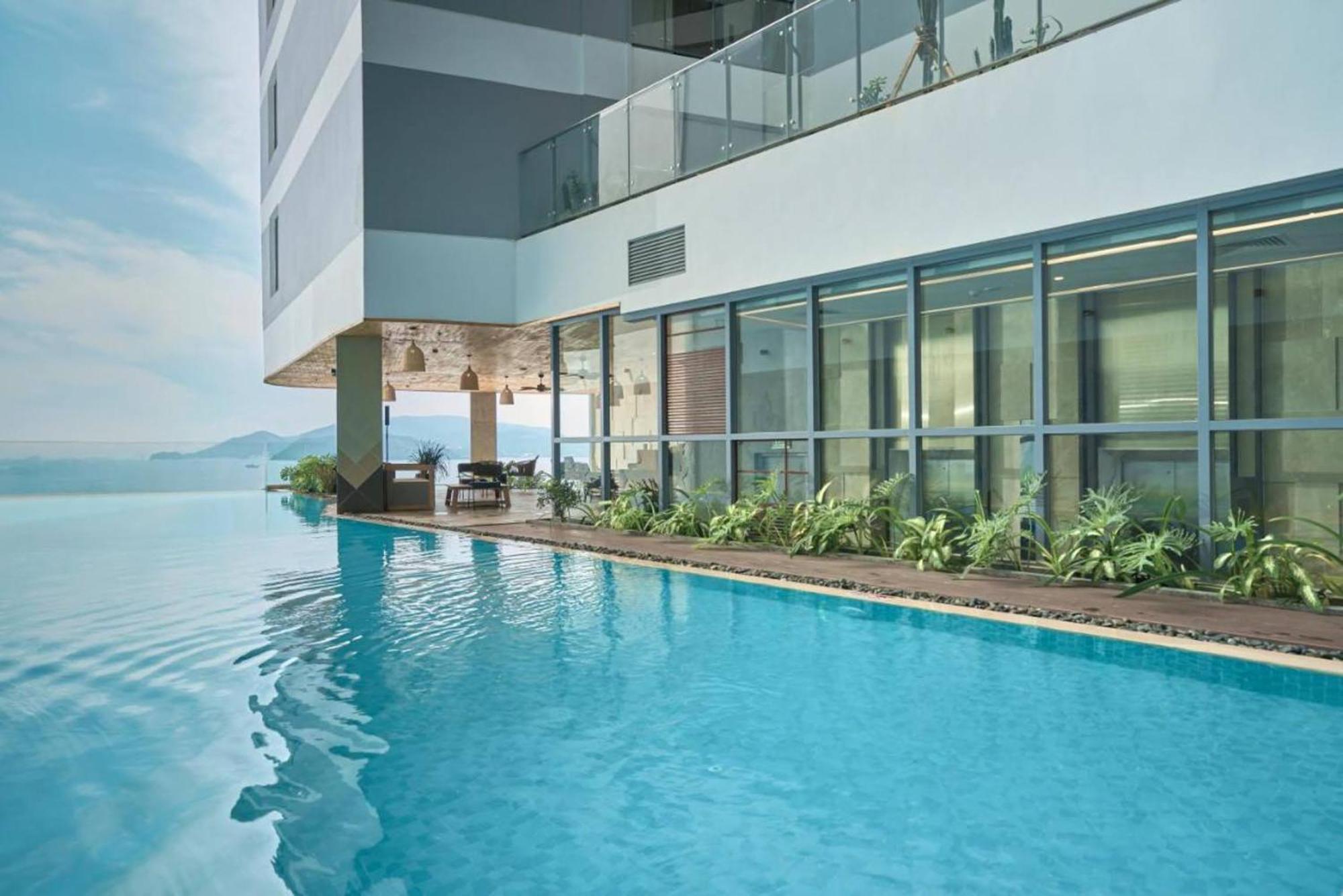 Coastal Panorama Oceanfront Suites Nha Trang Luaran gambar