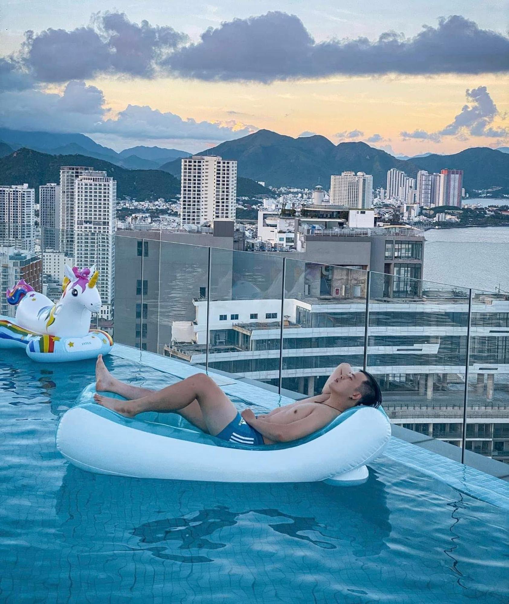 Coastal Panorama Oceanfront Suites Nha Trang Luaran gambar