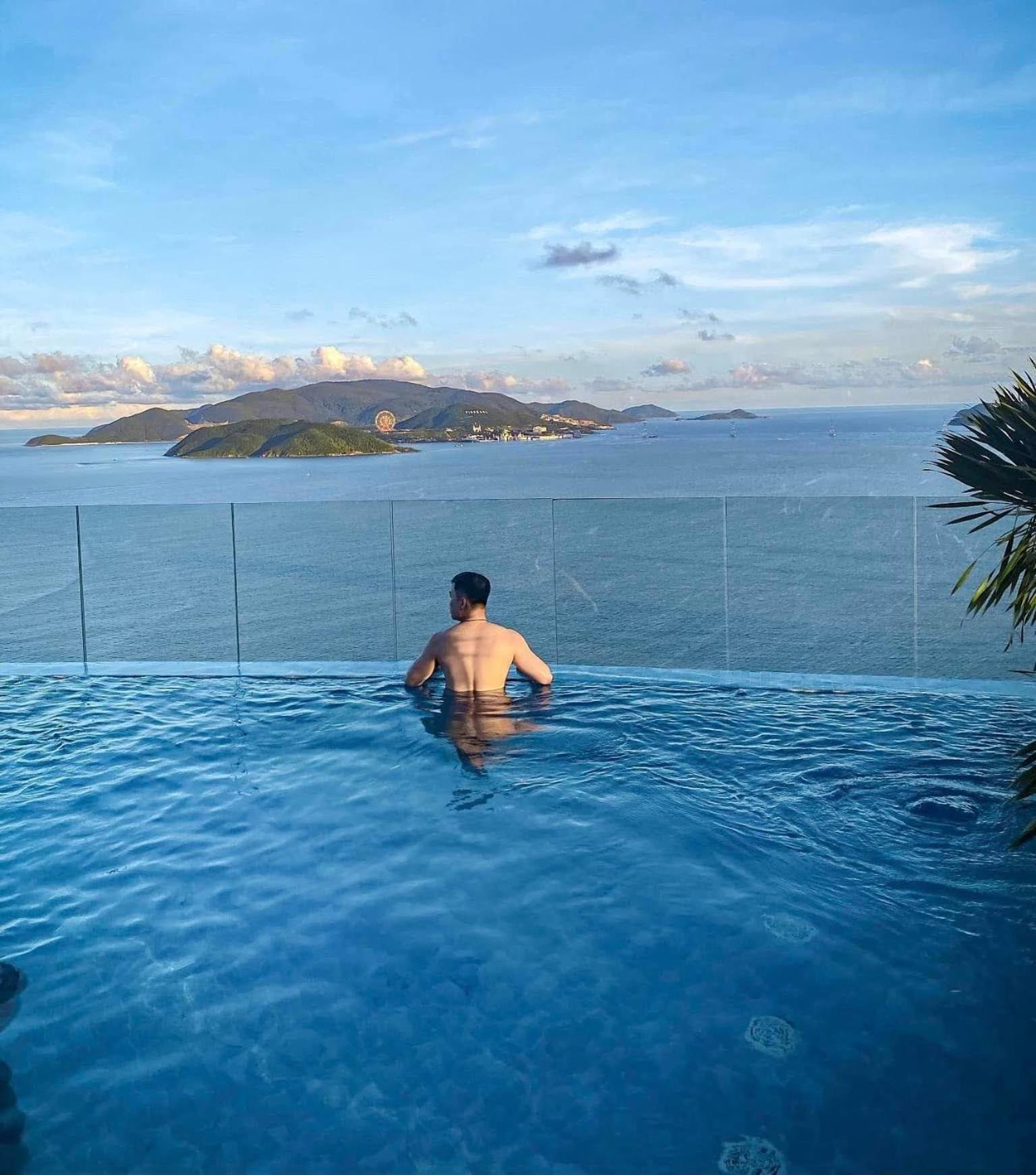 Coastal Panorama Oceanfront Suites Nha Trang Luaran gambar