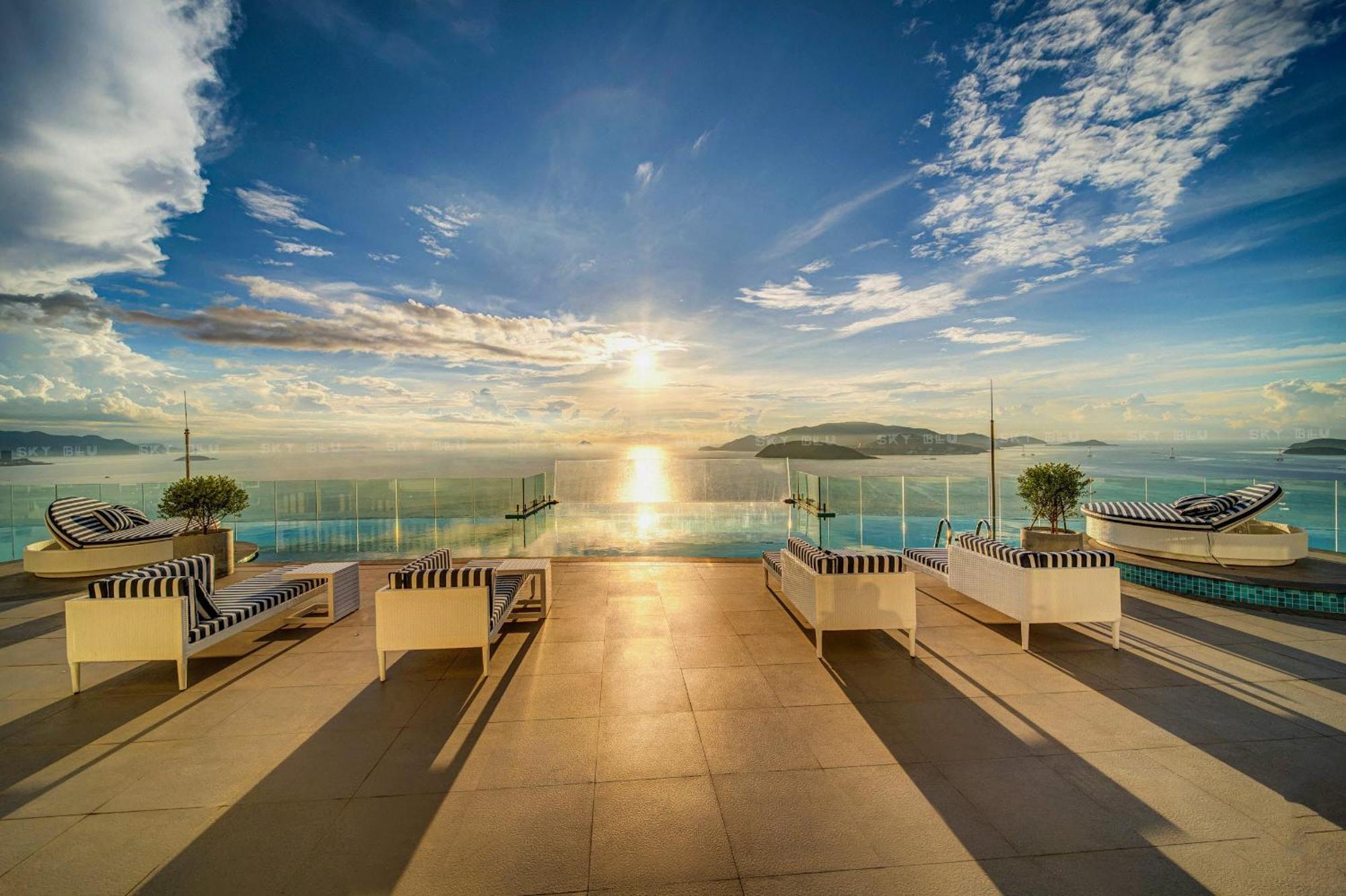 Coastal Panorama Oceanfront Suites Nha Trang Luaran gambar