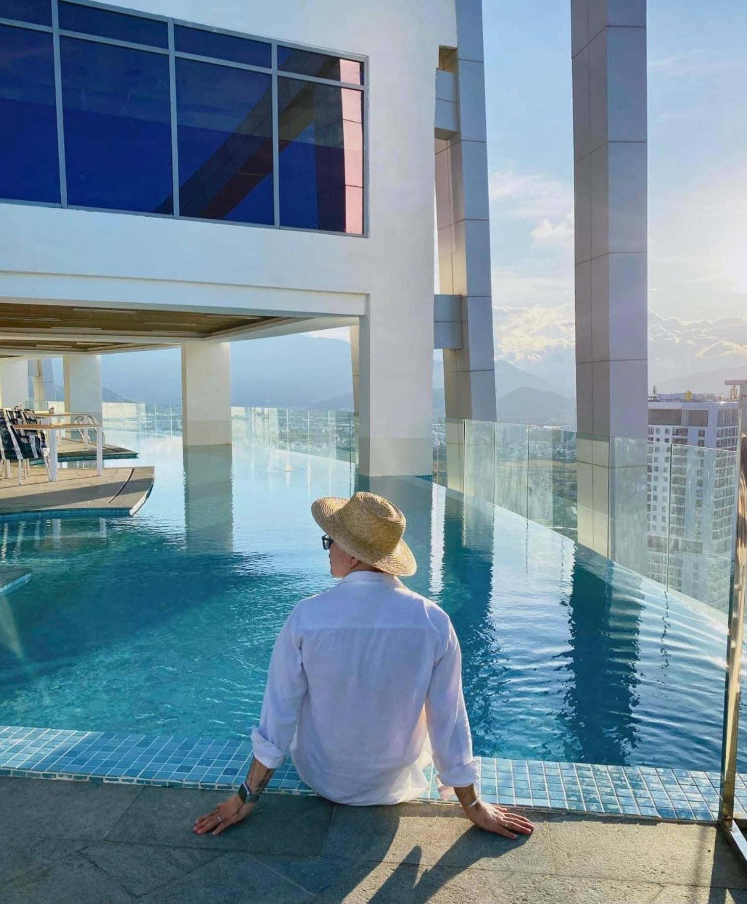 Coastal Panorama Oceanfront Suites Nha Trang Luaran gambar